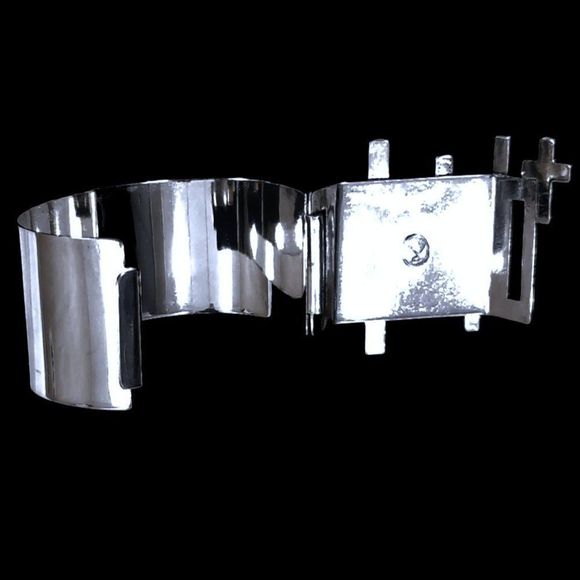 REMINISCENCE PARIS OAK Gothic Cross Motif Bangle Bracelet - Picture 7 of 12